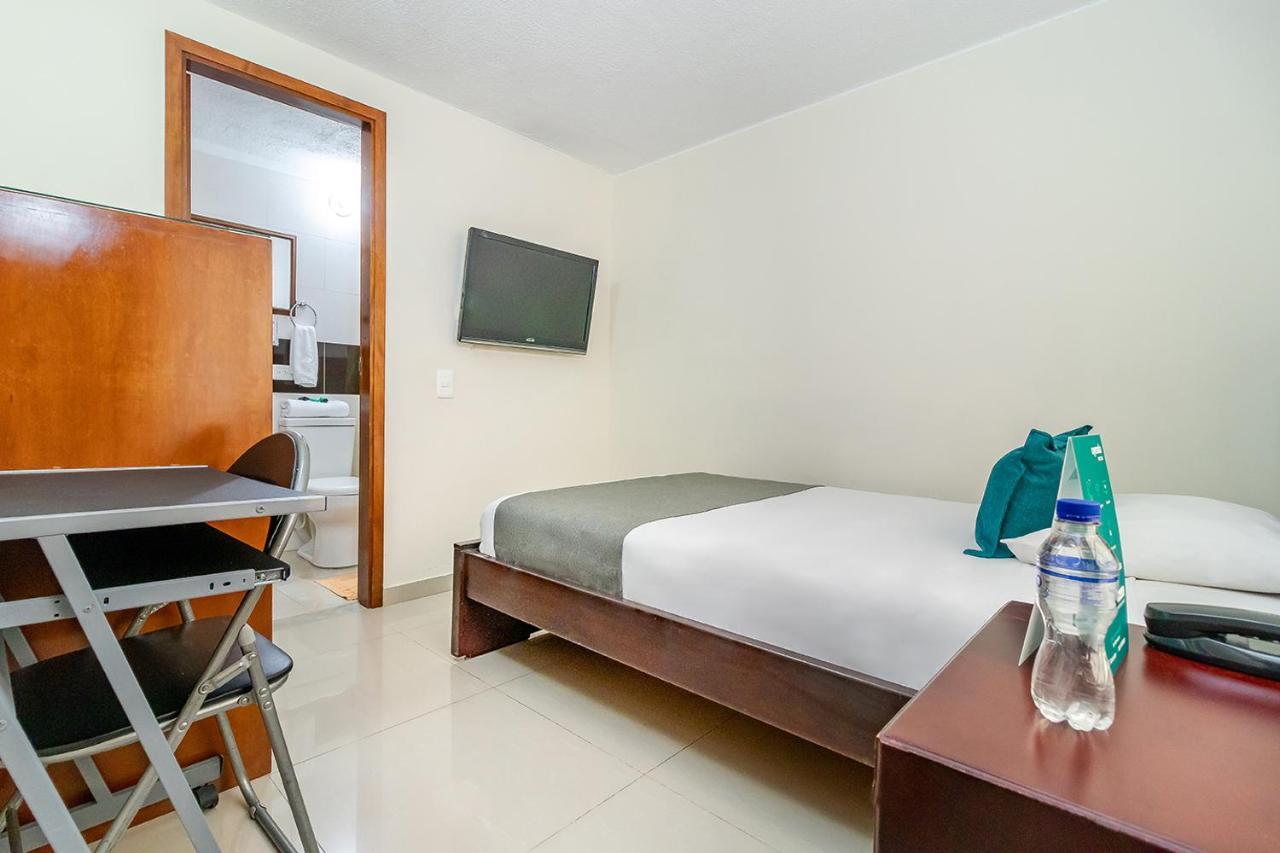 Hotel Nabusimake Modelia Богота Екстер'єр фото